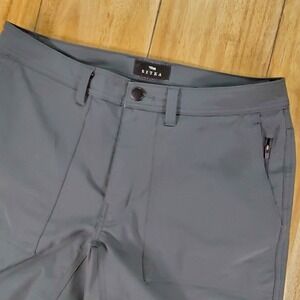 SITKA Territory Shorts Men Size 32 Gray Olive Water Repellent Outdoor Zip Pocket